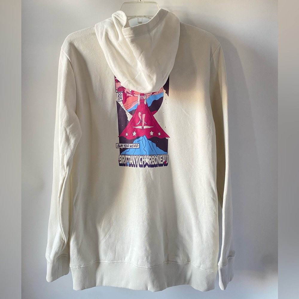 The North Face Cream Hoodie Brittany Charboneau Graphic Girls 18 Teen NWT - Picture 2 of 10